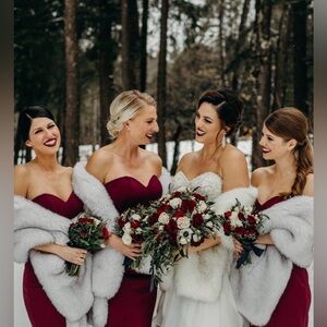 LIGHT GRAY / SILVER WITH BLACK TIPS FUR SHAWL -Size M (6-12)